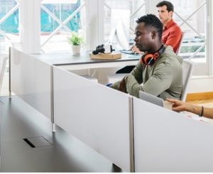 partisi meja alumunium